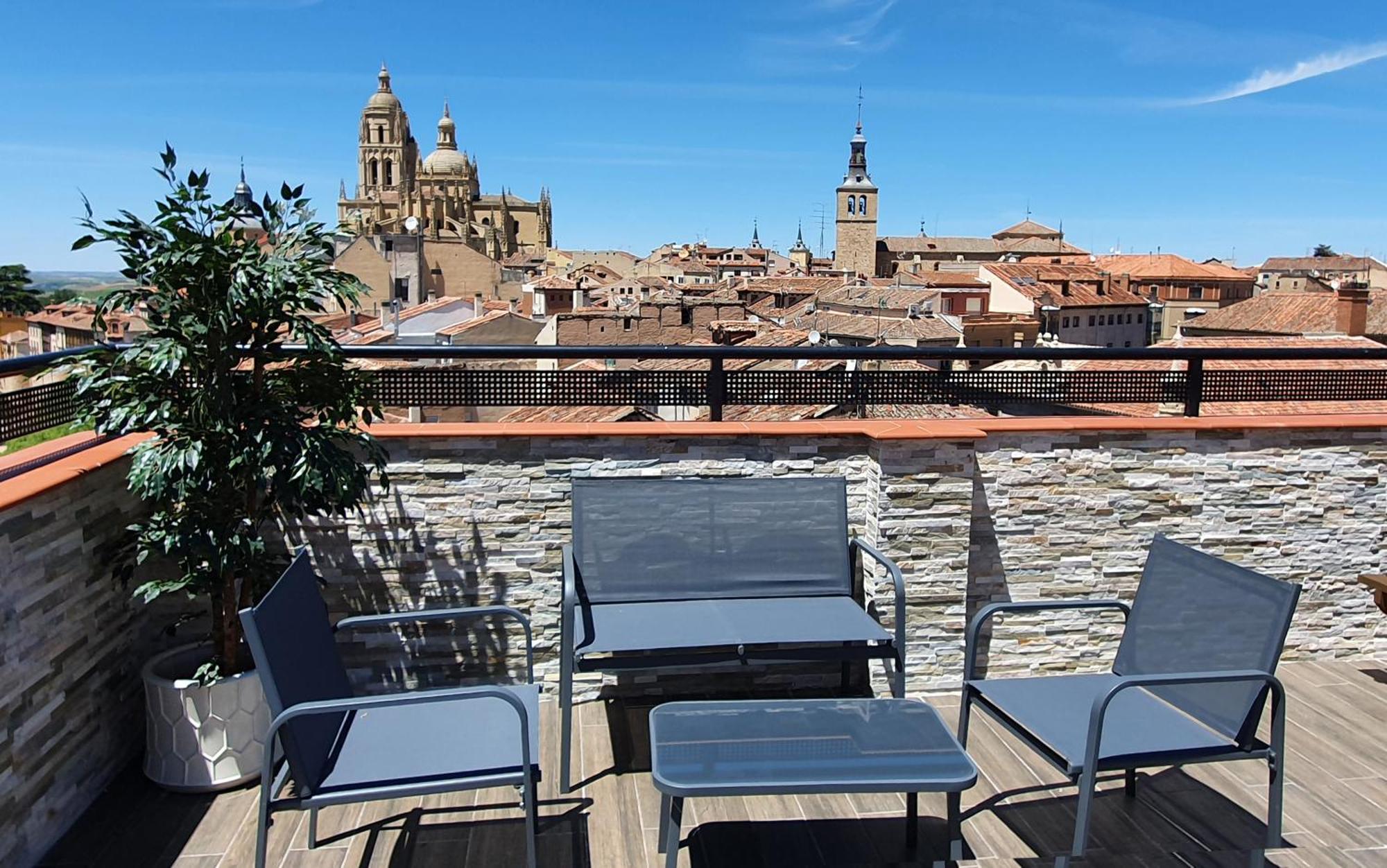 Real Segovia Apartments By Recordis Hotels Dış mekan fotoğraf